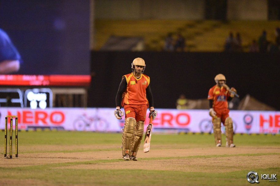 CCL-5-Telugu-Warriors-vs-Bengal-Tigers-Match-Photos